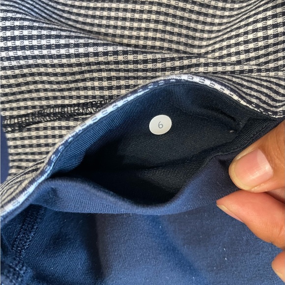 Lululemon leggings size 6 - Picture 5 of 6